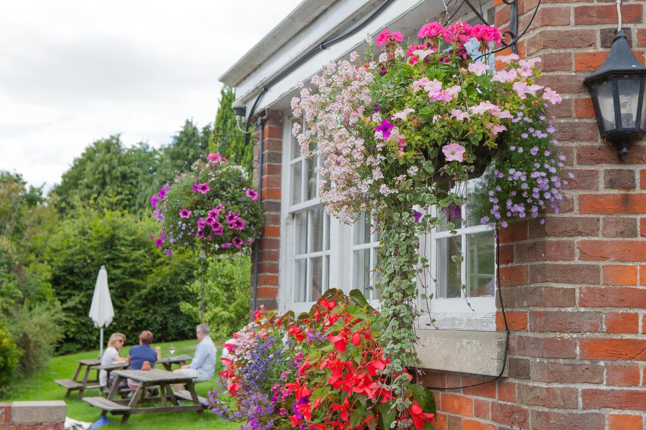 The Seven Stars Inn Pewsey 외부 사진